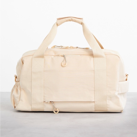 BÉIS sport duffle in beige NWT & still in original packaging (sold out online) - Picture 3 of 12